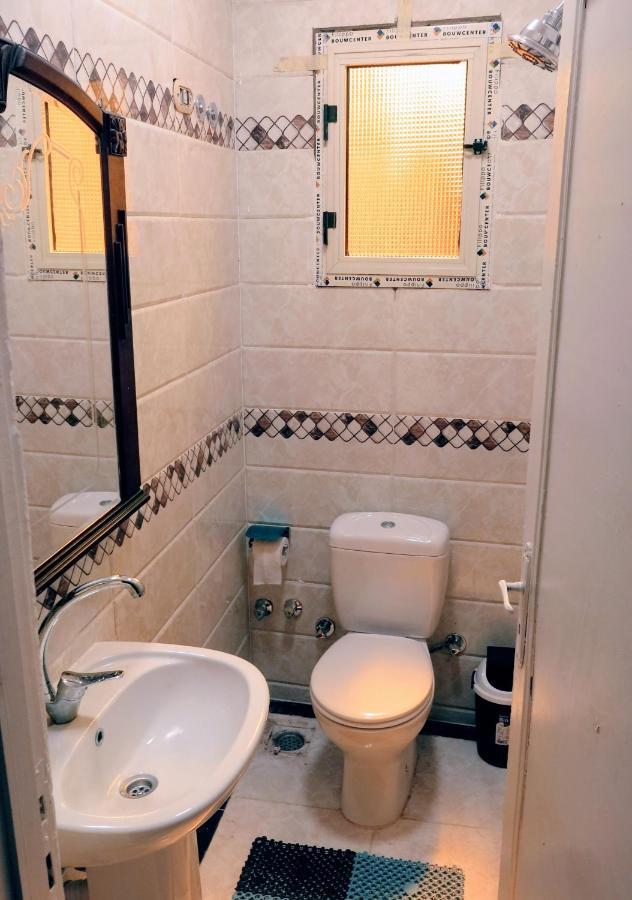Pyramids Loft Homestay Kafret el-Gabal Esterno foto